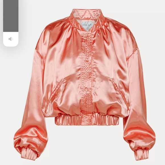 Authentic Designer Forte Forte Italy
Shimmering Satin Bomber
$628 $951 - Picture 2 of 3